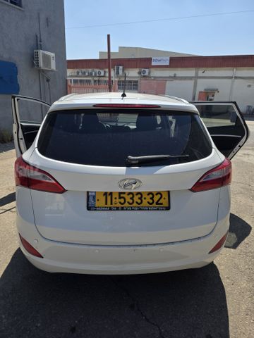 יונדאי i30