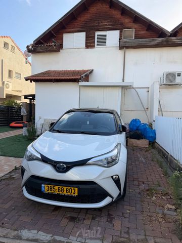 טויוטה C-HR