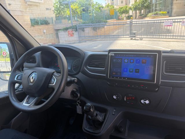 רנו מאסטר