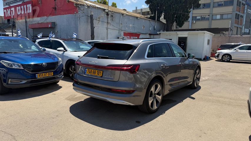 אאודי E-tron