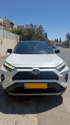 מודעת רכב טויוטה RAV4