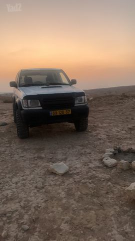 איסוזו טרופר