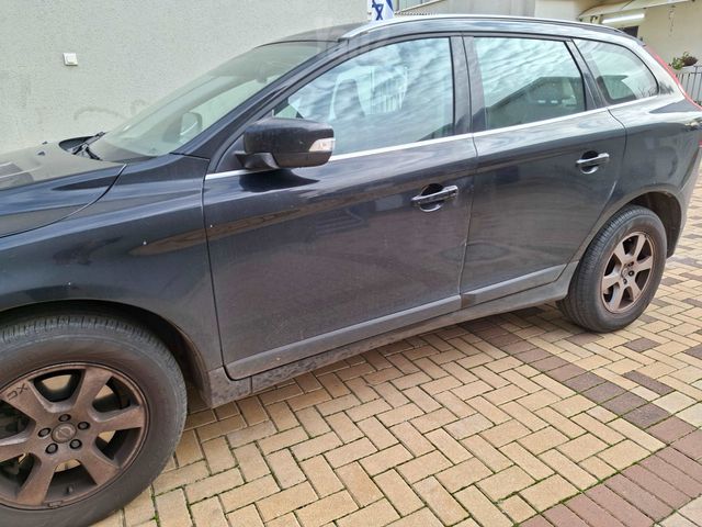 מודעת רכב וולוו XC60