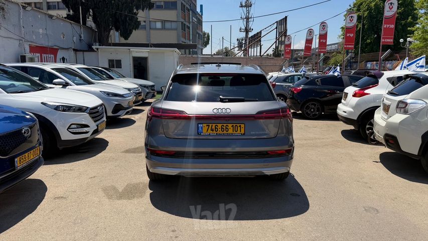 אאודי E-tron