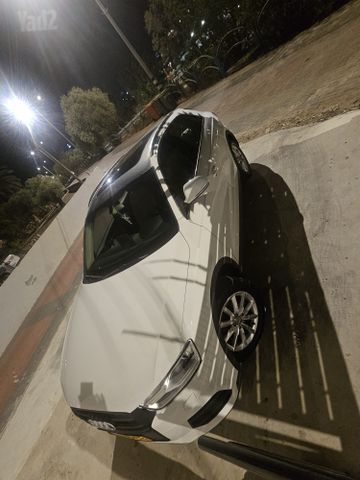 מודעת רכב אאודי Q3