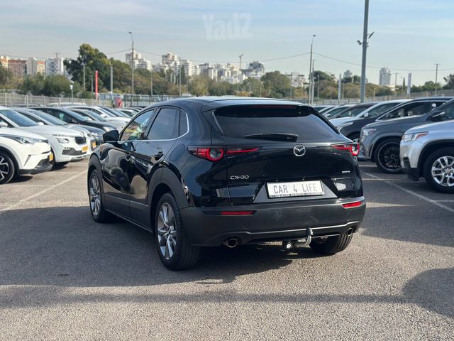 מודעת רכב מאזדה CX-30 1