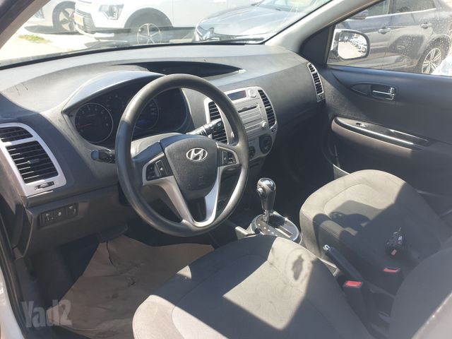 יונדאי i20