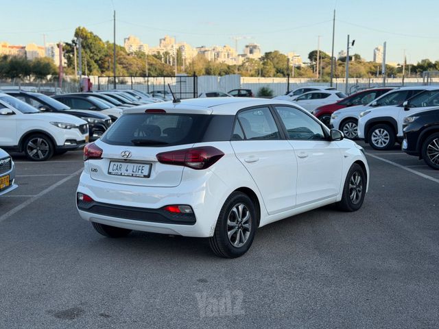 יונדאי i20