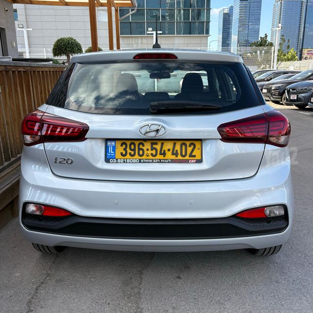 יונדאי i20