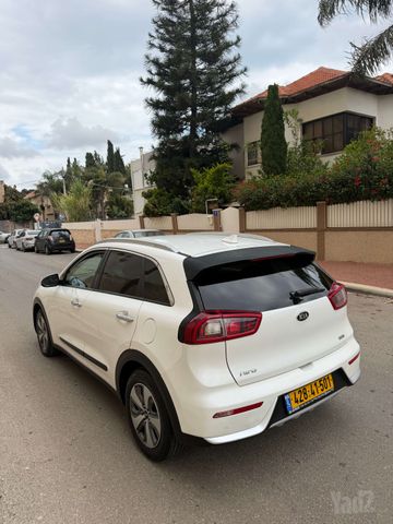 קיה נירו