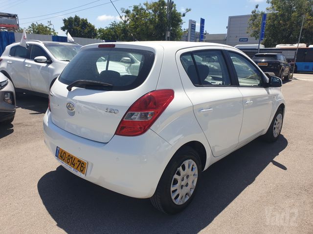 יונדאי i20