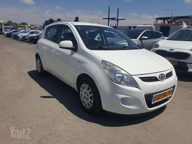 יונדאי i20