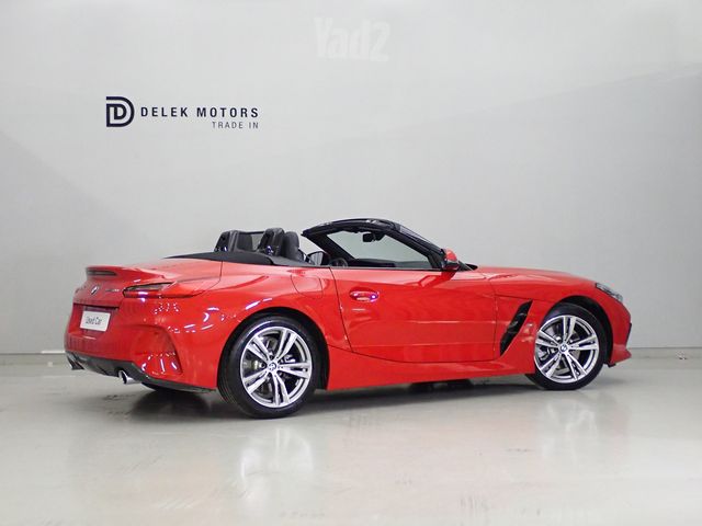 ב מ וו Z4