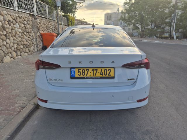 סקודה אוקטביה