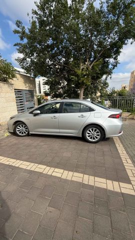 מודעת רכב טויוטה קורולה