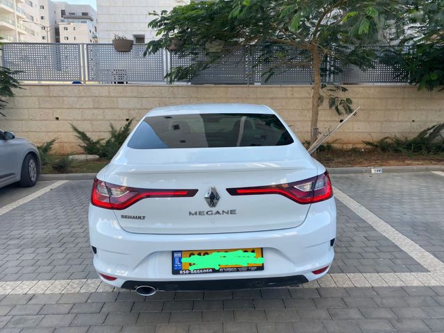 רנו מגאן