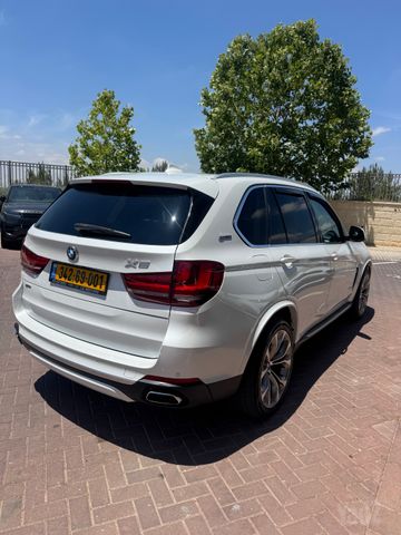 ב מ וו X5