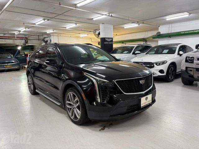 קאדילק XT4