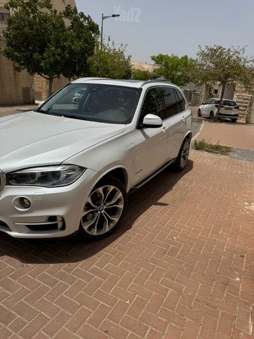 ב מ וו X5
