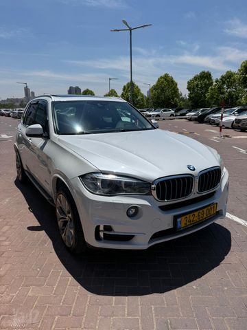 ב מ וו X5