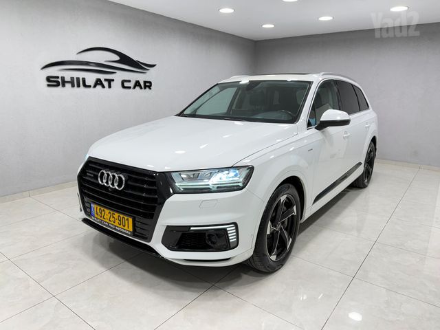 מודעת רכב אאודי Q7