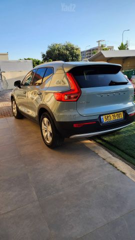וולוו XC40