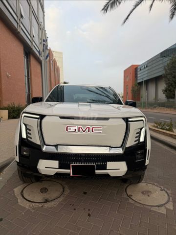 מודעת רכב ג'י.אם.סי סיירה EV   1