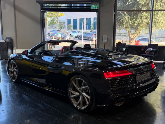 אאודי R8