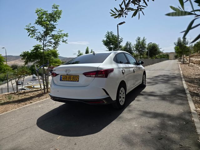 יונדאי אקסנט i25