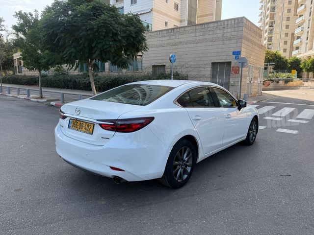 מאזדה 6