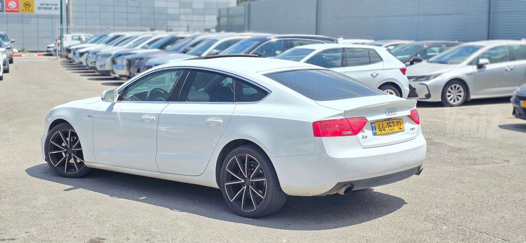 אאודי A5