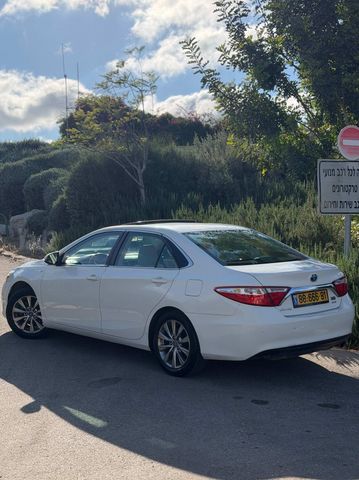 טויוטה קאמרי