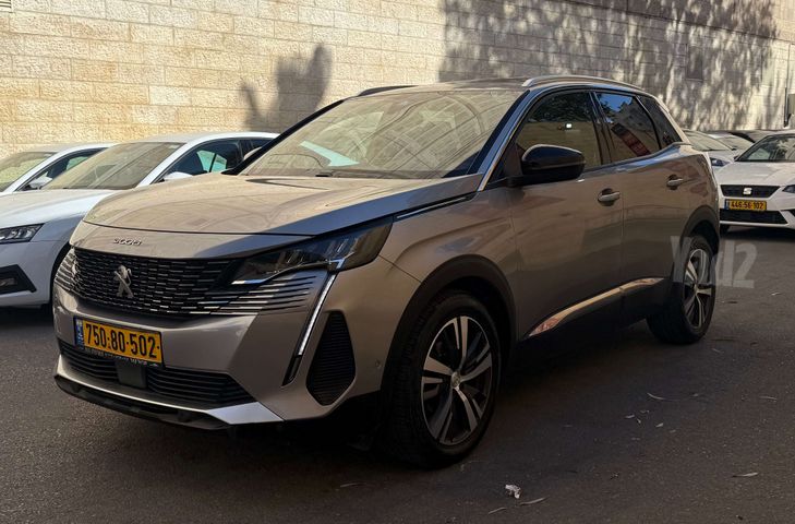 פיג'ו 3008