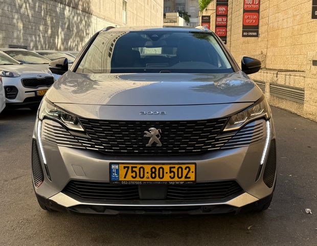 פיג'ו 3008