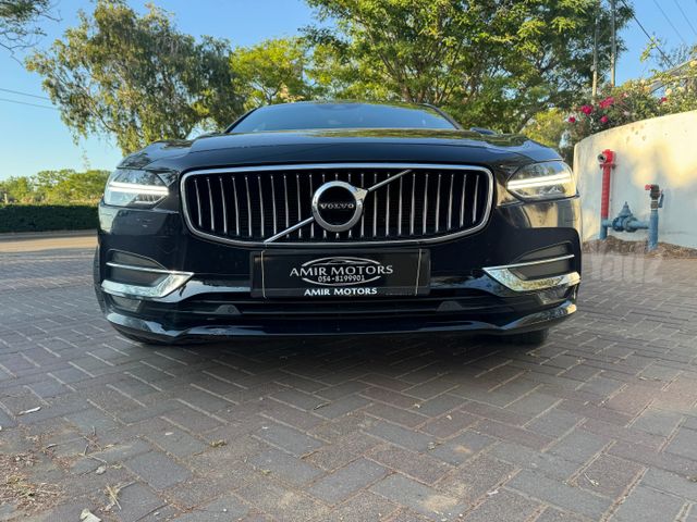 וולוו S90