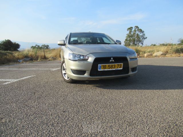 מיצובישי לנסר