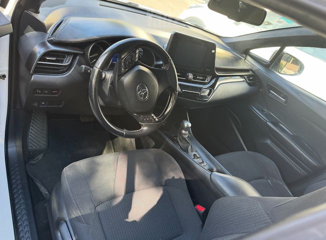 טויוטה C-HR