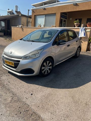 פיג'ו 208