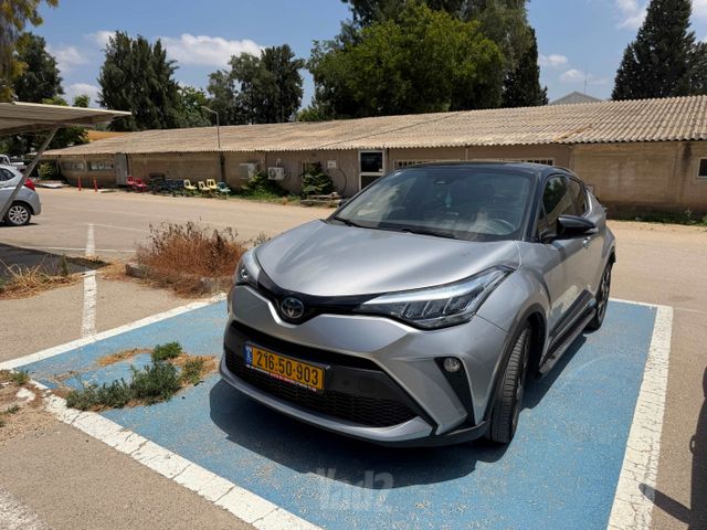 טויוטה C-HR