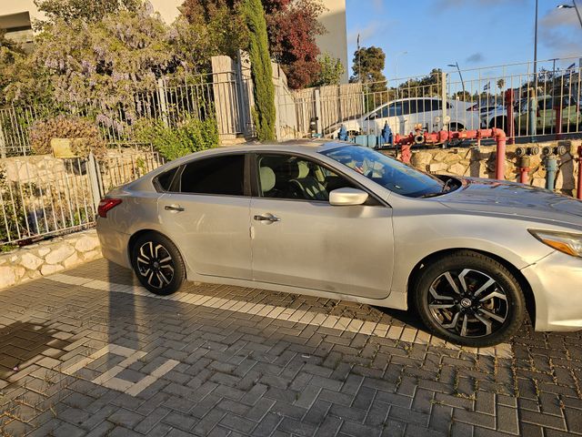 ניסאן אלטימה