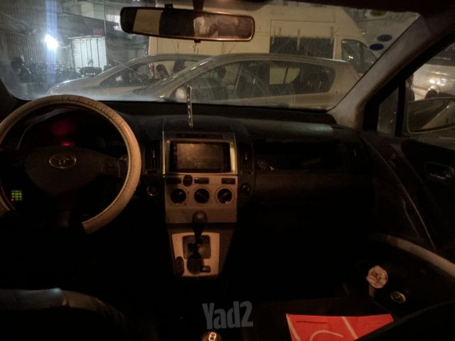 טויוטה קורולה ורסו