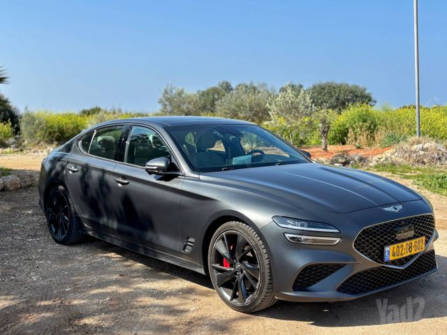 מודעת רכב ג'נסיס G70