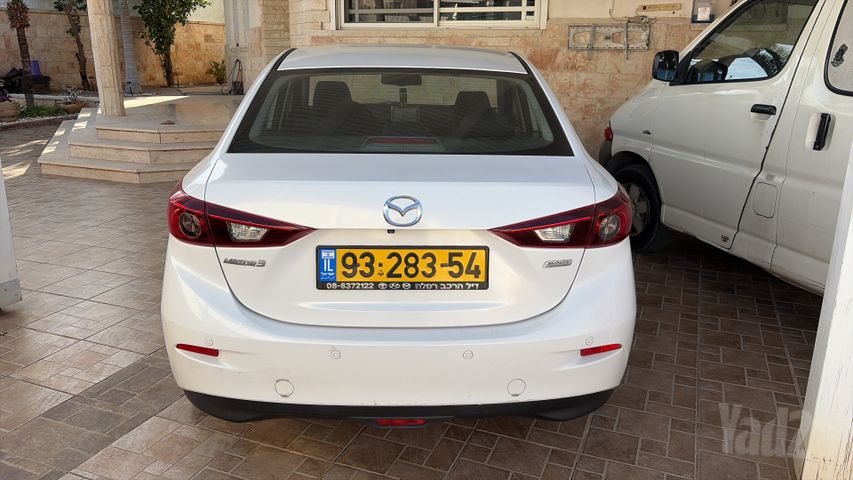 מאזדה 3