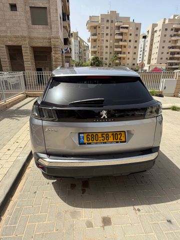 פיג'ו 3008