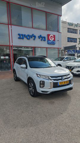 מודעת רכב מיצובישי ASX