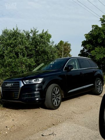 מודעת רכב אאודי Q7