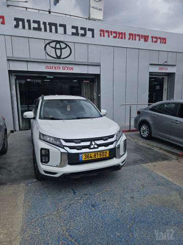 מודעת רכב מיצובישי ASX