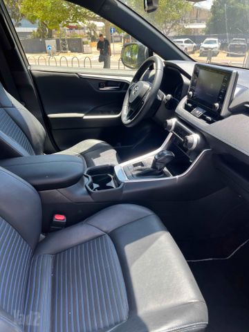 טויוטה RAV4