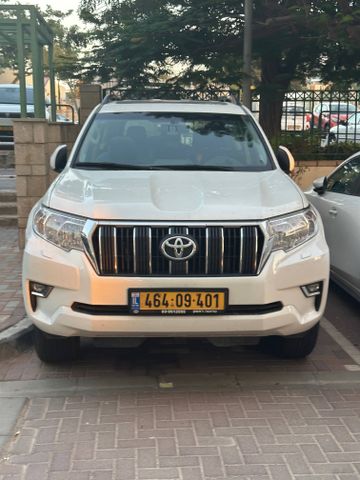 מודעת רכב טויוטה לנד קרוזר