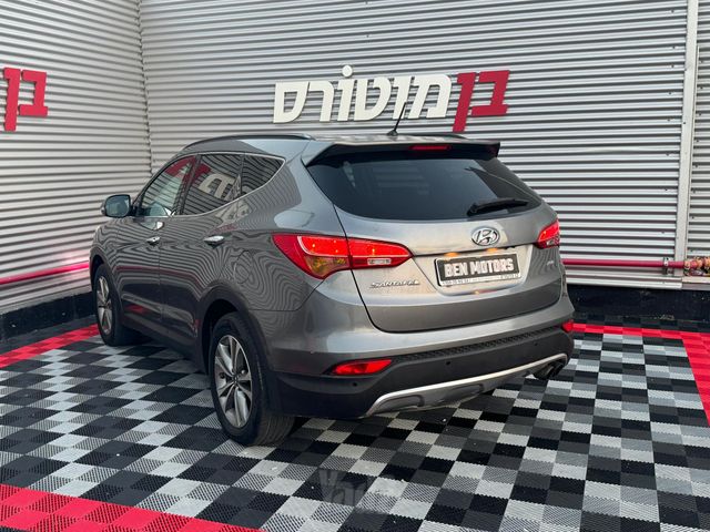 יונדאי סנטה פה